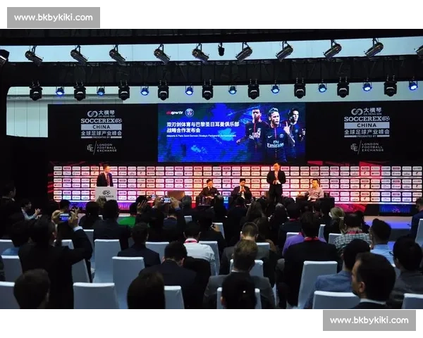 聚焦全球足球产业代理模式创新与商业价值发展路径研究前沿趋势分析